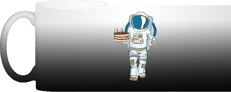 Космонавт с тортом