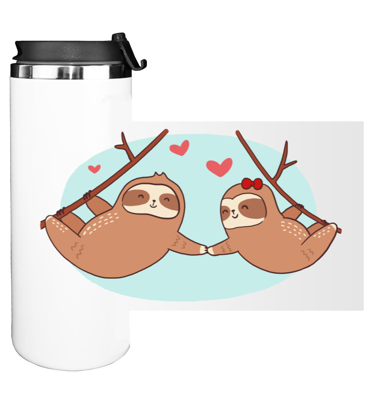 Влюбленная пара забавных ленивцев сердечко